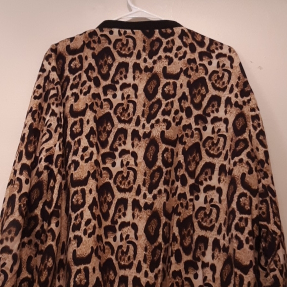 Women's Leopard PRINT jacket - Picture 6 of 11